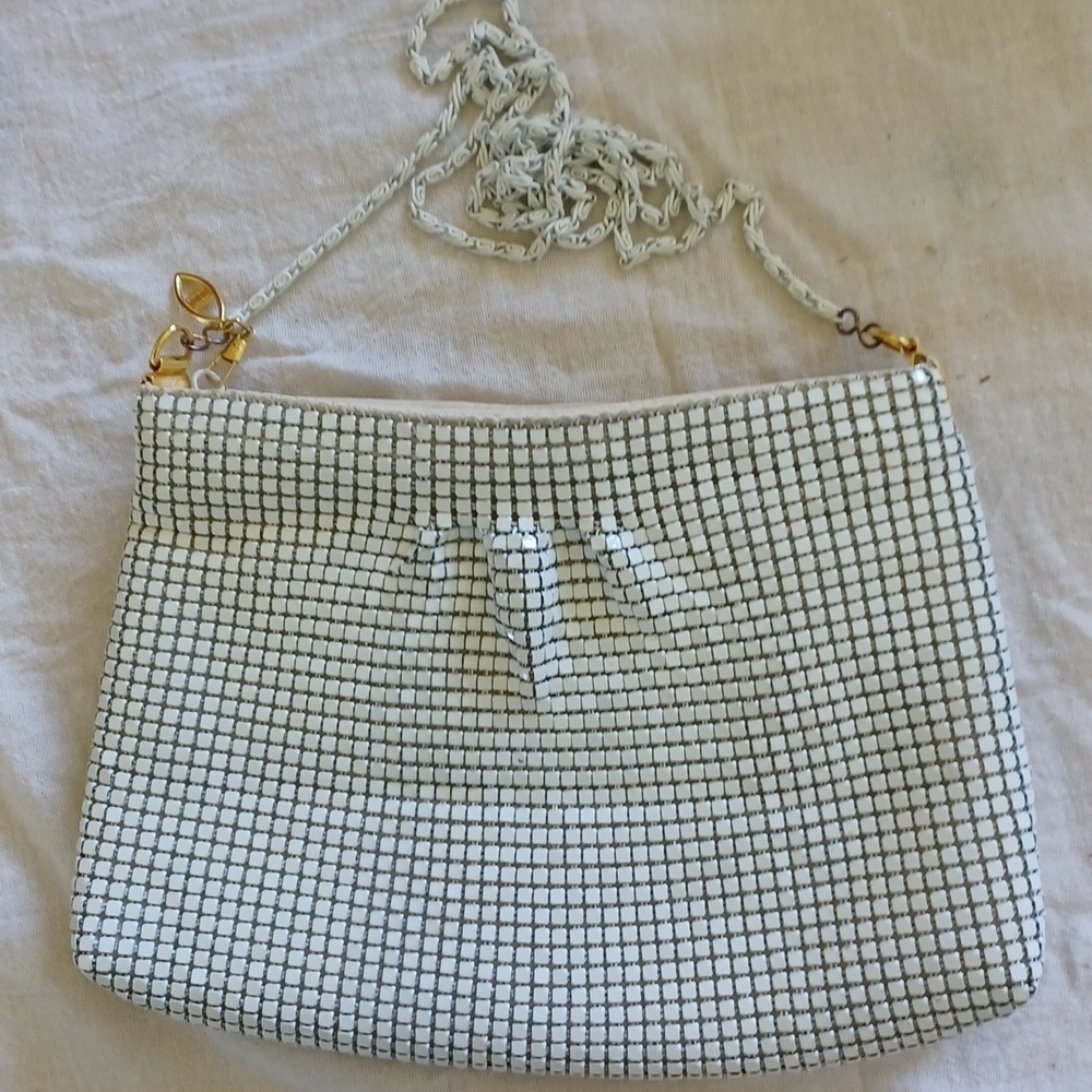 Vintage white chain mail zip top clutch